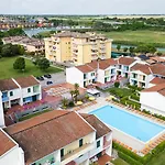 Villaggio Luna Due *