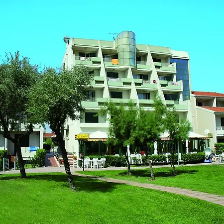Villaggio Luna Due *