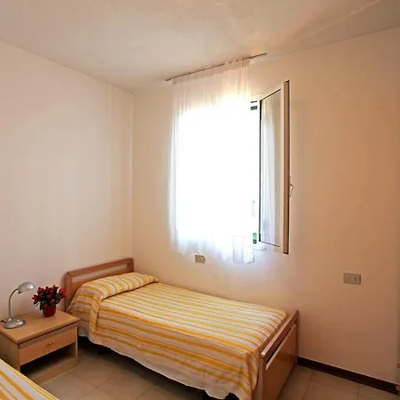 Villaggio Luna Due * קאורלה