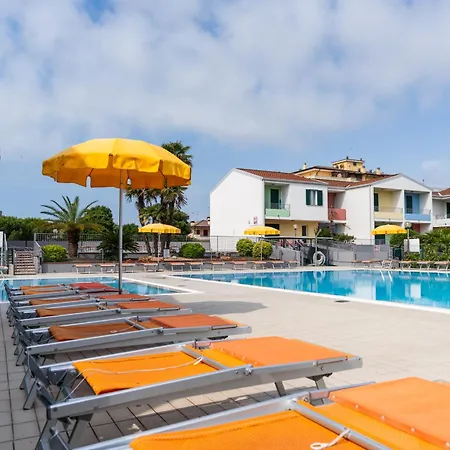 Villaggio Luna Due *